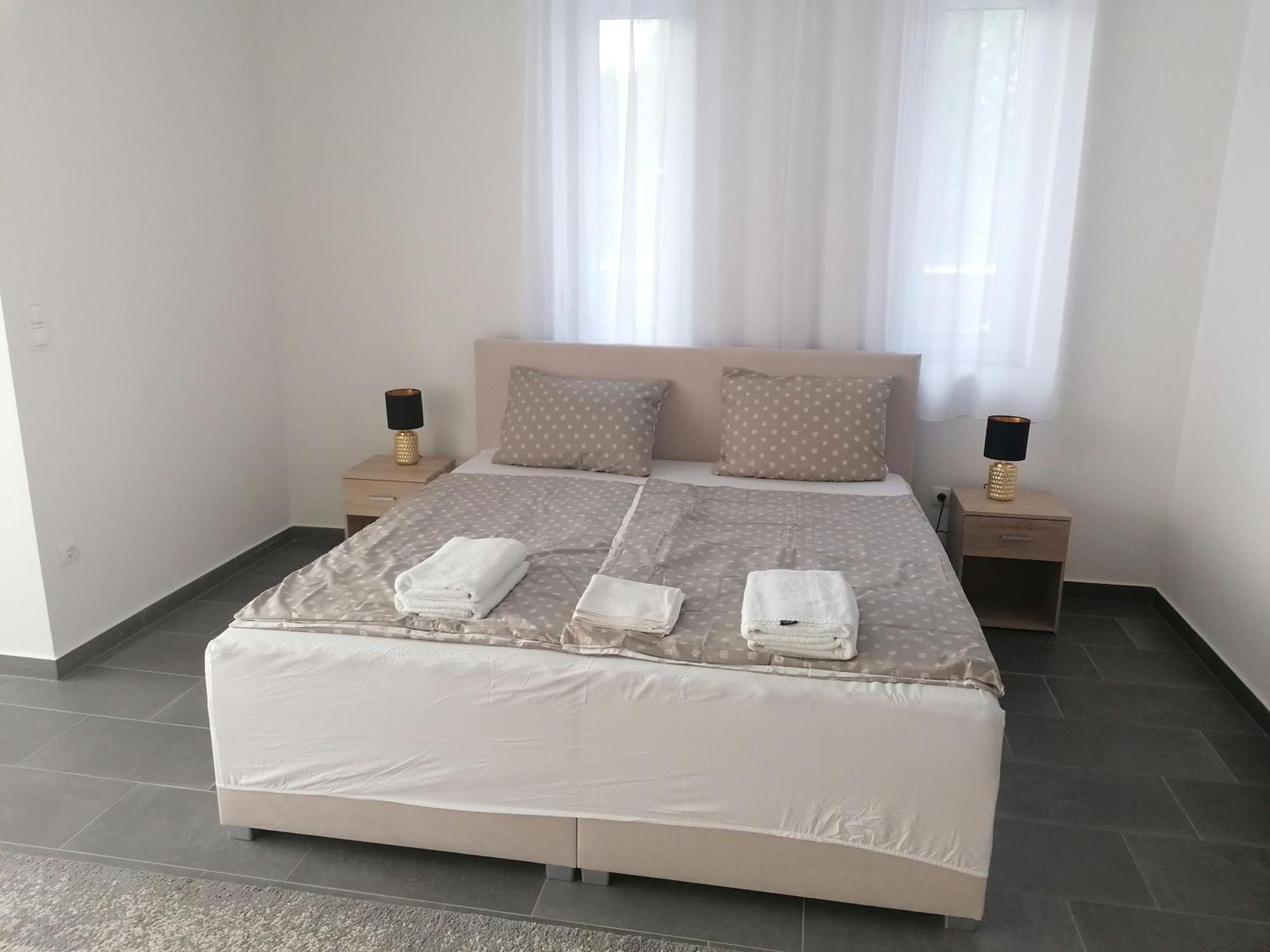 גיינסדיאס Villa Leona מראה חיצוני תמונה